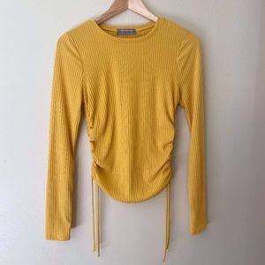 UO long sleeve Yellow side tie